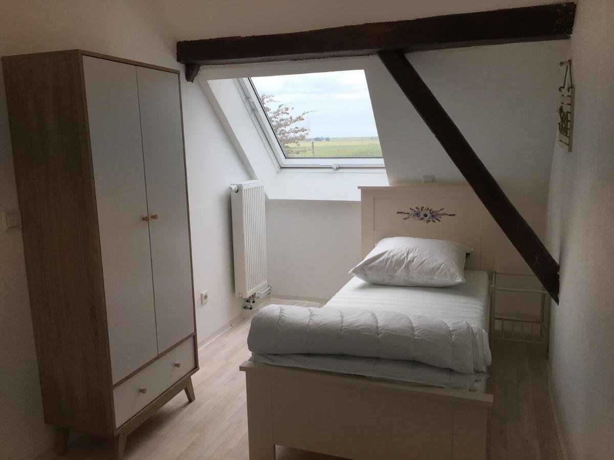 Marijanas Ferienwohnungen: Rustic 19th Century Farmstead Retreat Holtgast Exterior photo